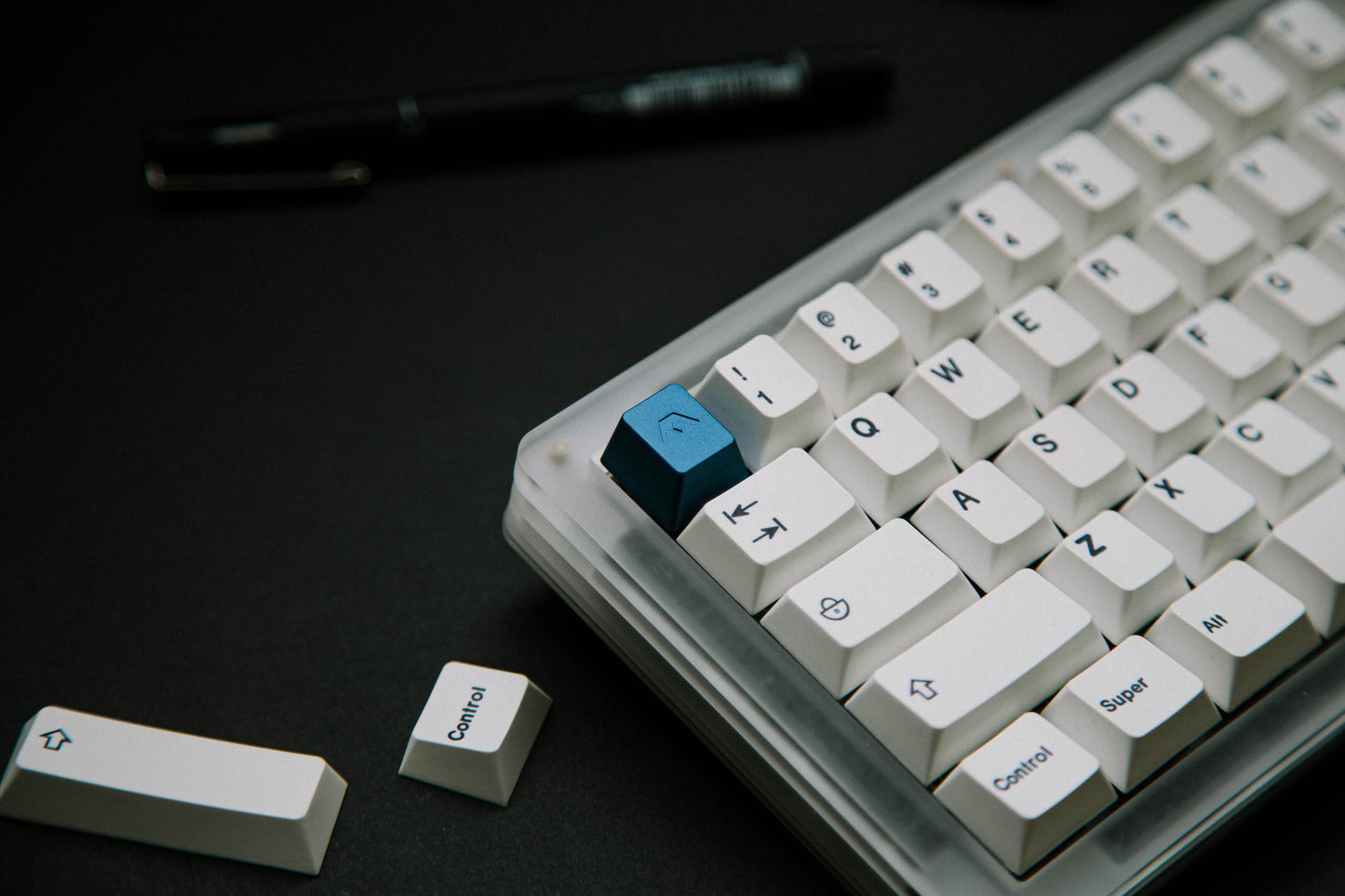 MW65 Mechanical Keyboard