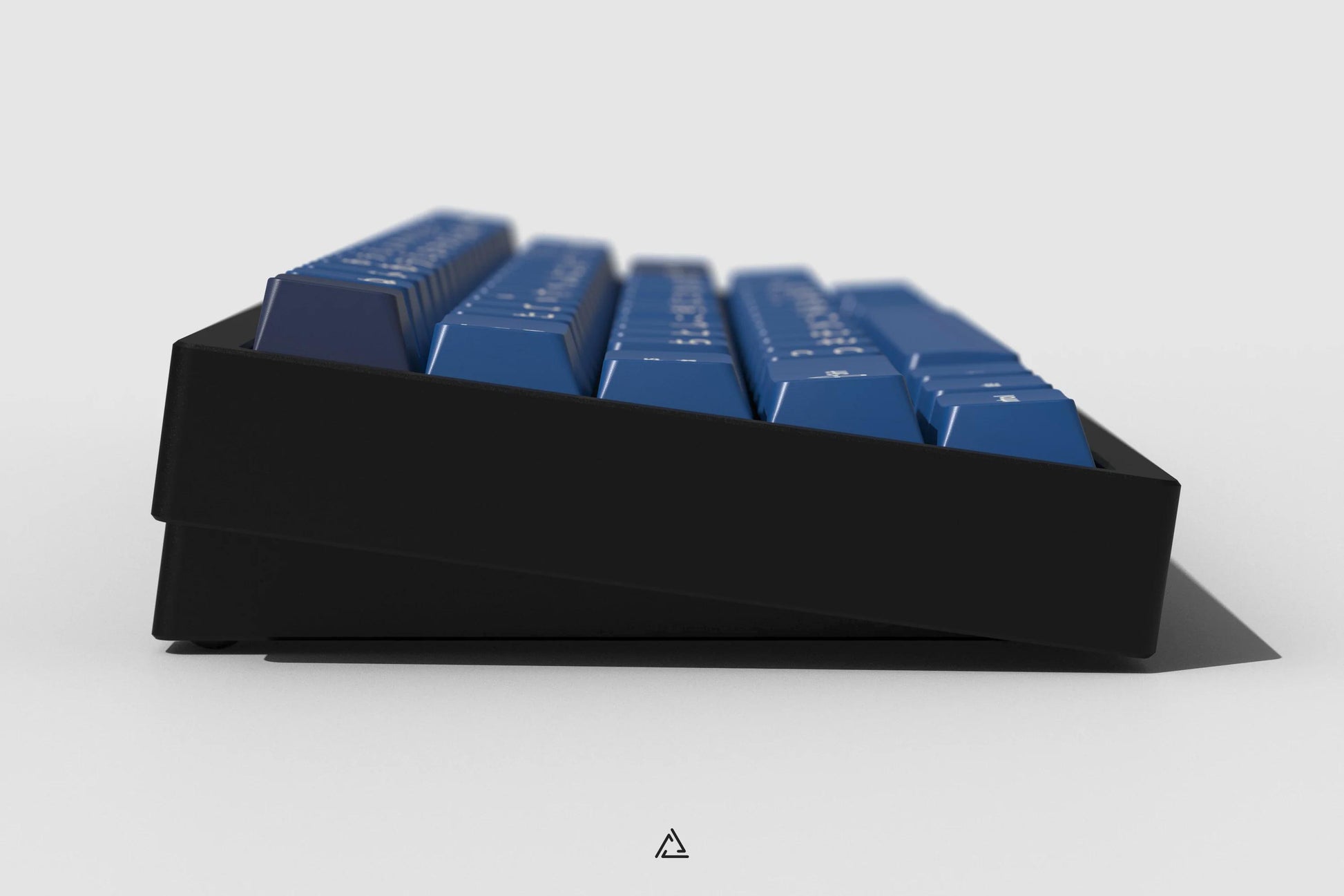 GMK Striker 2